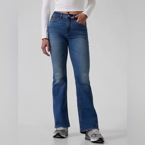 Athleta 
Sculptek Flare Denim Jeans in True Blue Size 4